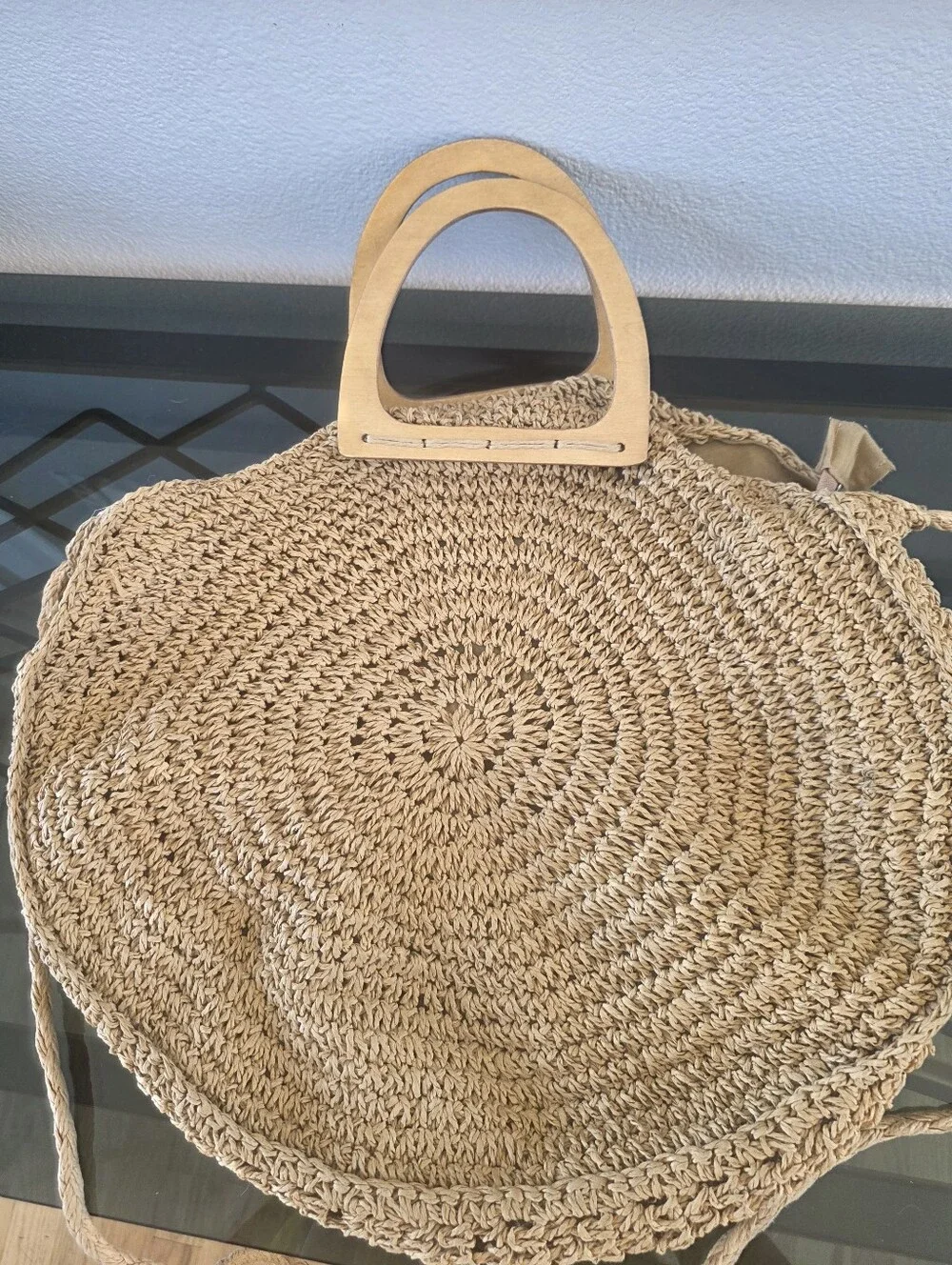 Woven Round Straw Tote Bag in Natural Brown